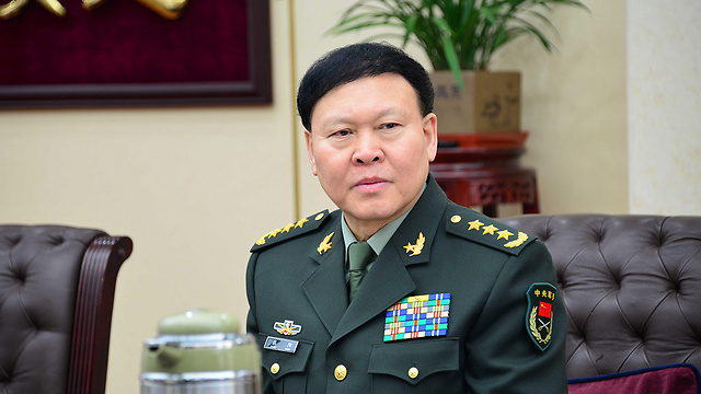 נדיר שאדם במעמדו שם קץ לחייו. הגנרל לשעבר ג'אנג יאנג  (צילום: רויטרס) (צילום: רויטרס)