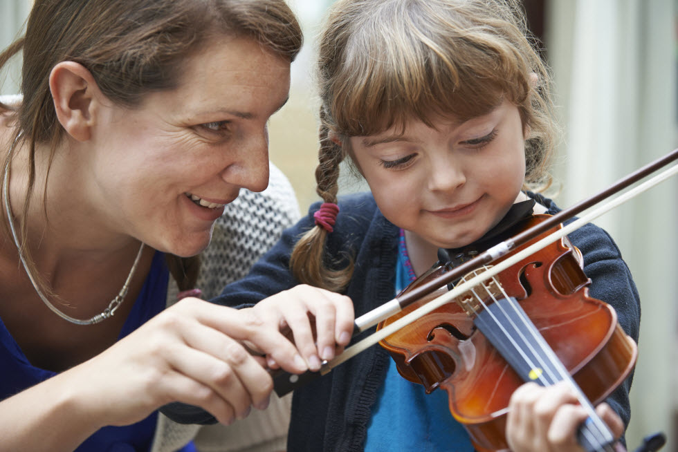 "יש הוראת נגינה אבל זה לא לימודי מוזיקה".  (צילום: shutterstock) (צילום: shutterstock)