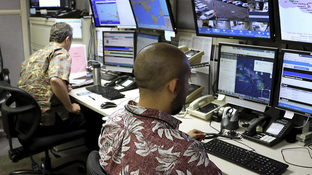 בדצמבר: הוואי חידשה את ניסויי הצופרים (צילום: AP) (צילום: AP)