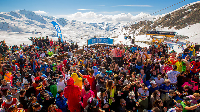 החגיגה המושלמת - מסיבת אפרה סקי על המסלולים (צילום: חן ראובן) (צילום: חן ראובן)