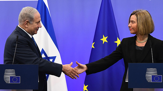 Netanyahu meets with Mogherini in Brussels (Photo: AFP)
