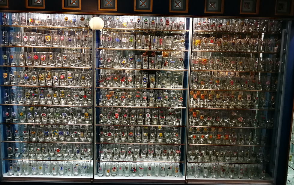 מוזיאון כוסות הבירה של "מייסל", אלפי פריטים מכל רחבי הגלובוס (צילום: רתם כנעני) (צילום: רתם כנעני)