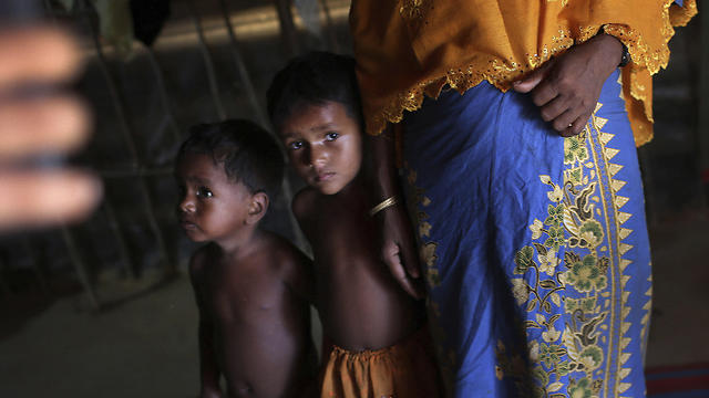 "הם איבדו תקווה". ילדים מהמיעוט המוסלמי במיאנמר (צילום: AP) (צילום: AP)