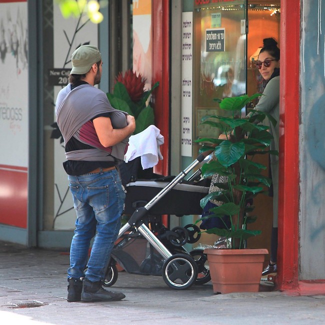 תזמיני לנו בינתיים צ'יפס, אנחנו כבר באים (צילום: מוטי לבטון) תזמיני לנו בינתיים צ'יפס, אנחנו כבר באים (צילום: מוטי לבטון)