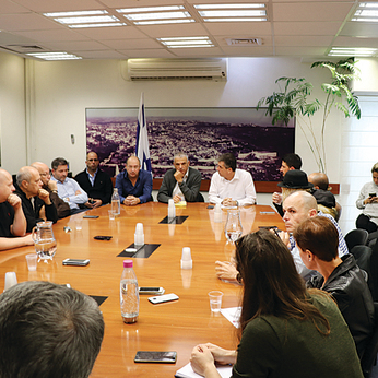 Kahlon and Cohen's meeting with Nissankorn and labor union representatives