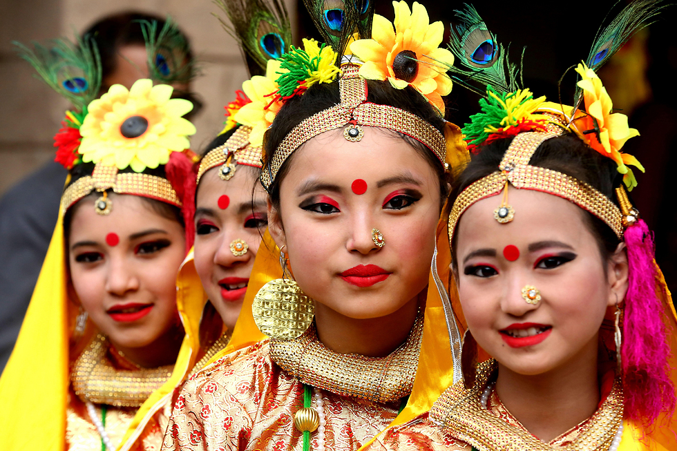 פסטיבל באלרנג בנפאל ובהודו (צילום: EPA) (צילום: EPA)