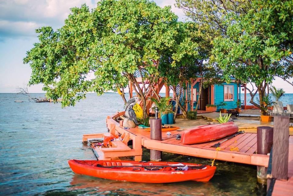 גישה חופשית לסירות ולציוד הצלילה (צילום: Airbnb)