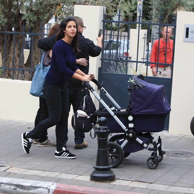 קלטה אותנו! (צילום: מוטי לבטון) קלטה אותנו! (צילום: מוטי לבטון)