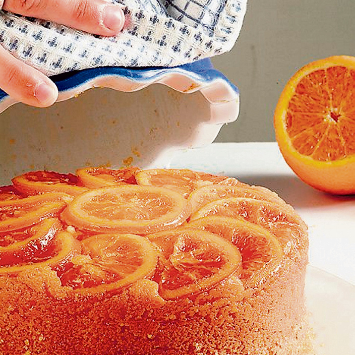 עוגת תפוזים בחושה. בקיבוץ, בכפר, בקרת
