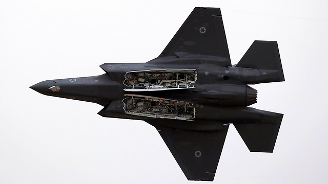 בשמי חצרים - F-35 (צילום: Reuters) (צילום: Reuters)