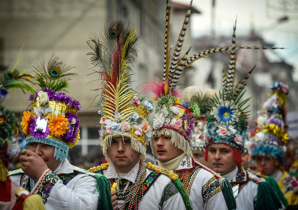 פסטיבל החורף והשנה החדשה בואטרה דורניי, רומניה (צילום: AFP) (צילום: AFP)