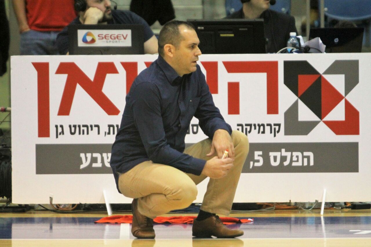 יניב בורגר, מאמן באר שבע (צילום: הרצל יוסף) (צילום: הרצל יוסף)