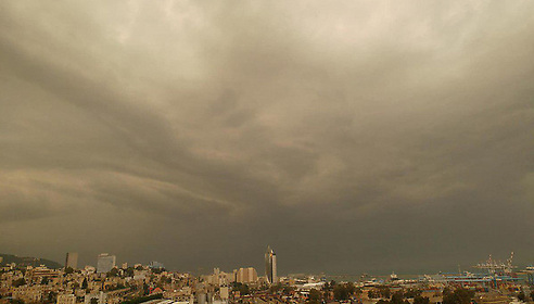 Stormclouds over Haifa (Photo: Dan Vardi)