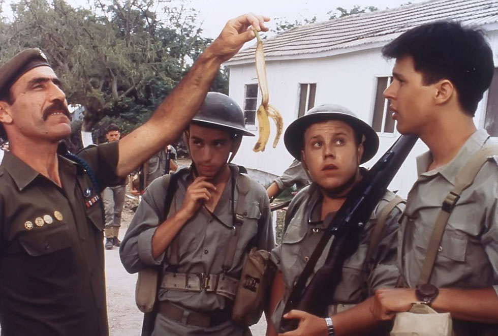 צחי נוי (שני מימין) ב"ספיחס", 1982. איתו בתמונה: יהונתן סגל (מימין), יפתח קצור ויוסף שילוח (צילום: Yoni S.Hamenahem, cc)