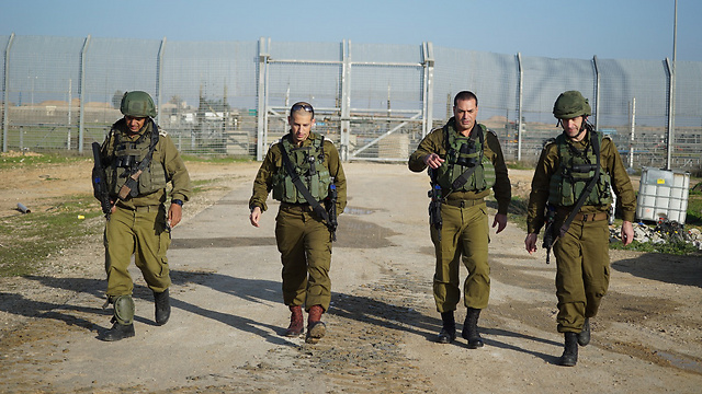 Southern Command chief Eyal Zamir visits the tunnel site, Sunday (Photo: IDF Spokesperson's Unit)