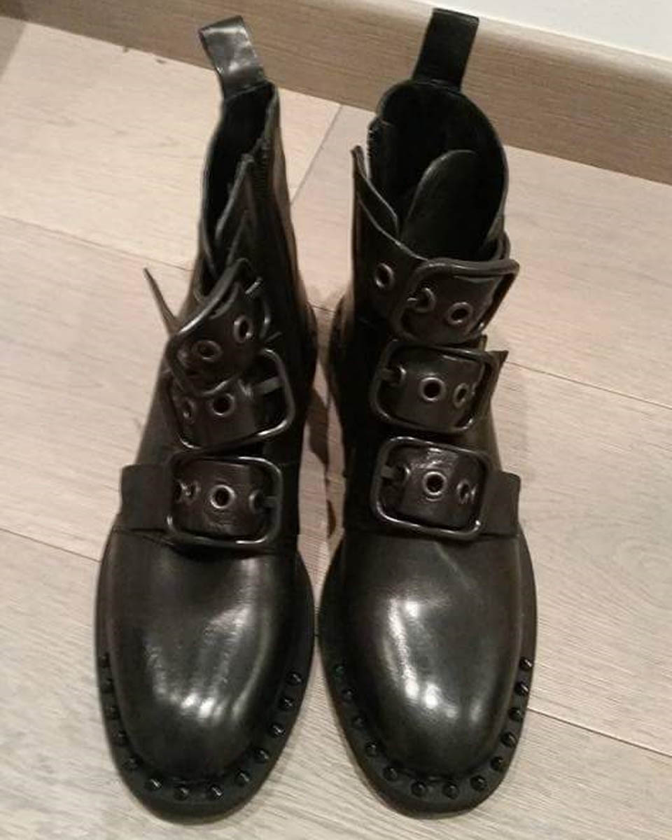 Черные кожаные ботинки Contigo. Цена: 109€