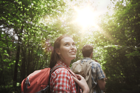 לצאת לטייל בטבע (צילום: Shutterstock)