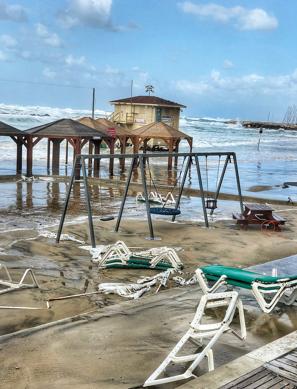 נזקים בחוף תל אביב (צילום: ליאור גולברי ) (צילום: ליאור גולברי )