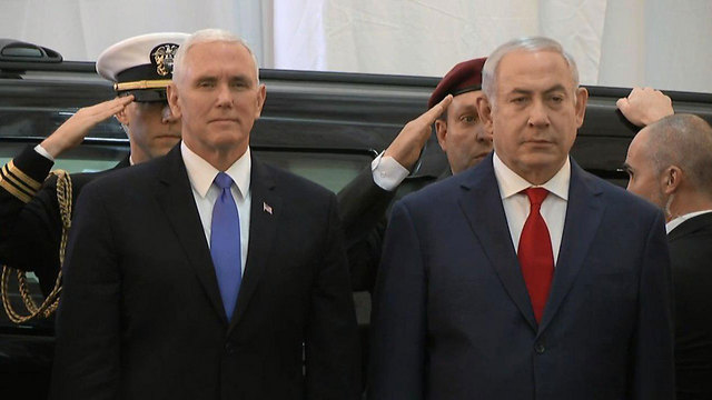 Pence and Netanyahu at the Prime Minister's Office (Photo: Eli Mendelbaum)