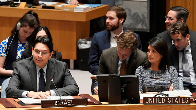 Дани Данон и Никки Хейли на заседании Совбеза ООН. Фото: пресс-служба ООН (Photo: Evan Schneider)