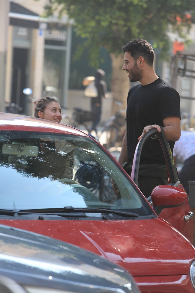 ביי מאמי, נתראה עוד שעה (צילום: מוטי לבטון) ביי מאמי, נתראה עוד שעה (צילום: מוטי לבטון)
