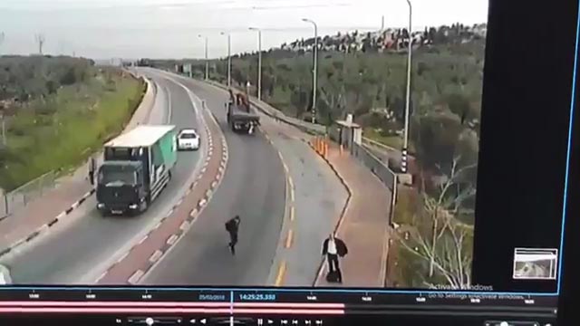 ןעוט...