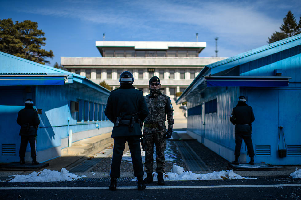 חייל דרום קוריאני בגבול עם צפון קוריאה (צילום: getty images) (צילום: getty images)