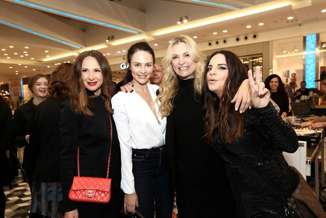 "ועכשיו תמונה". אופירה אסייג, ציפי רפאלי, מרינה קבישר ולאה שנירר (צילום: לנס הפקות) "ועכשיו תמונה". אופירה אסייג, ציפי רפאלי, מרינה קבישר ולאה שנירר (צילום: לנס הפקות)
