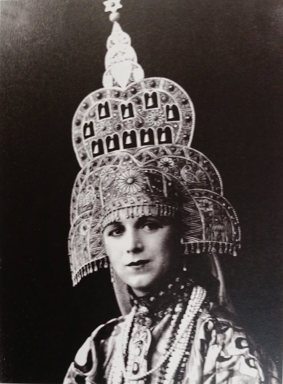 Первая королева красоты Израиля Рахель Блюмфельд в образе Эстер, 1931 год. Фото из архива Музея Тель-Авива