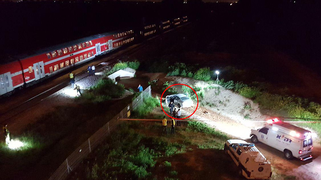 The vehicle (circled) was abandoned near the train station in which the man committed suicide (Photo: Yair Sagi)
