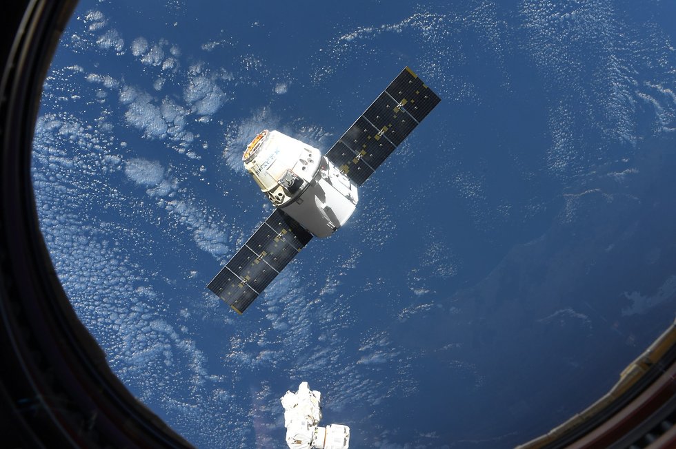 חללית האספקה של spaceX מגיעה לתחנה בתחילת פברואר (צילום: סקוט טינגל, נאס"א) (צילום: סקוט טינגל, נאס