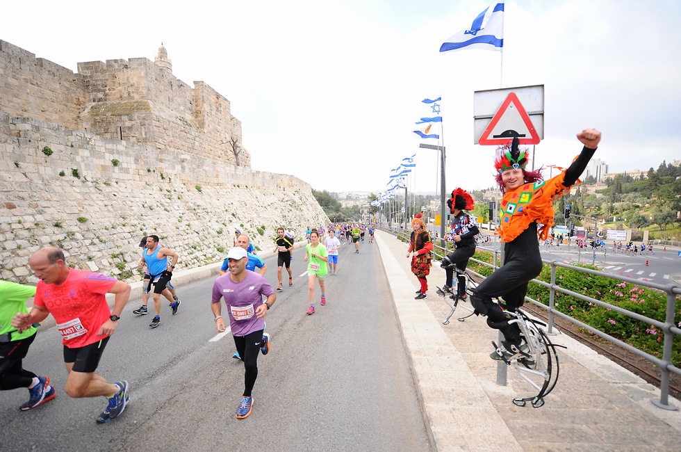 מרתון ירושלים. מזג אוויר מעולה (צילום: פלאש 90) (צילום: פלאש 90)