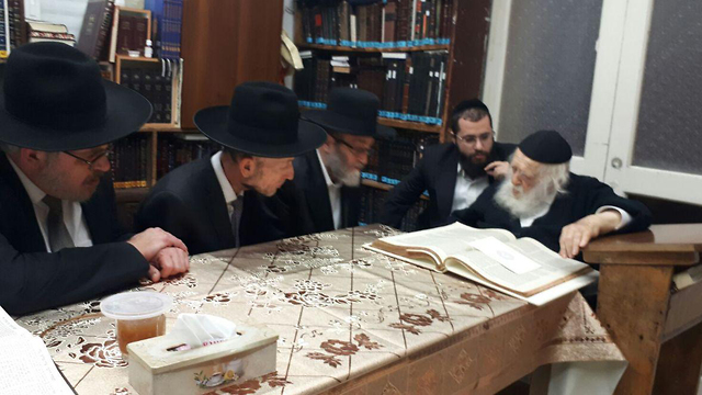 Degel Hatorah MKs meet with Rabbi Chaim Kanievsky