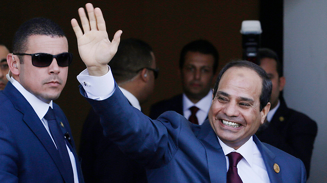 א-סיסי. הבטיח שהרפורמות יחזירו את מצרים לדרך הנכונה (צילום: AP) (צילום: AP)