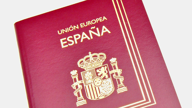 דרכון ספרדי (צילום: shutterstock)