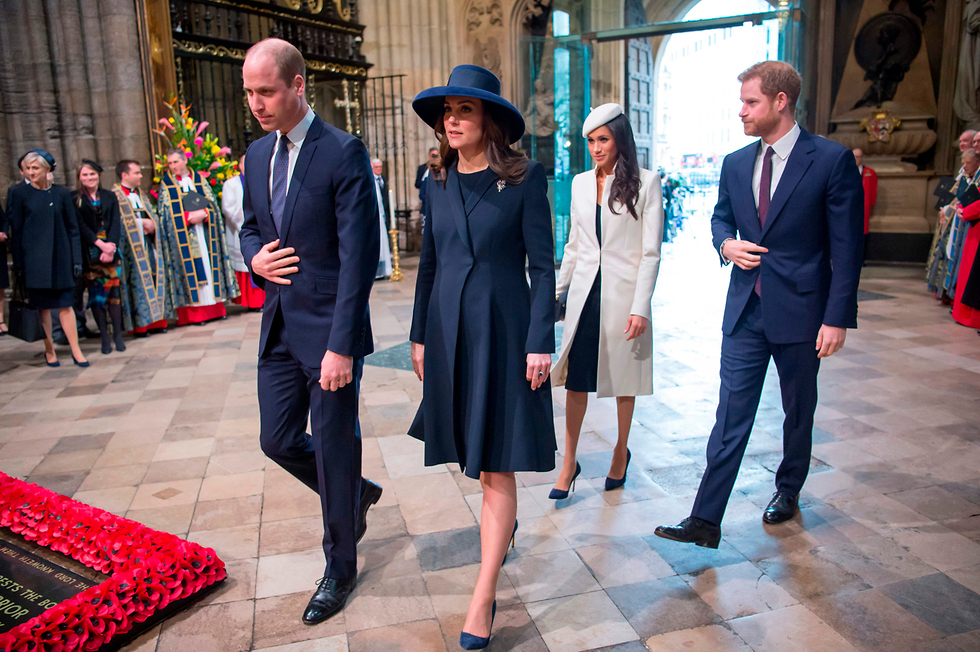 הנסיך ויליאם, אשתו קייט מידלטון, הנסיך הארי וארוסתו מייגן מרקל (צילום: AFP)