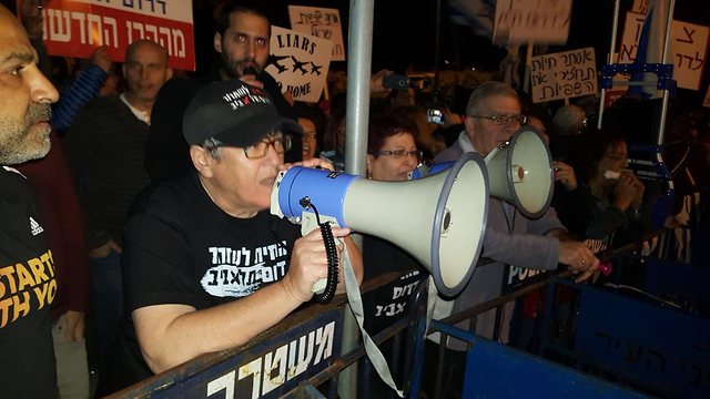 Paz, in a pro-expulsion protest (Photo: Yair Cohen)