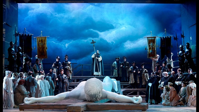 Scenes from the Giuseppe Verdi's opera Don Carlo (Photo: Yossi Zwecker)