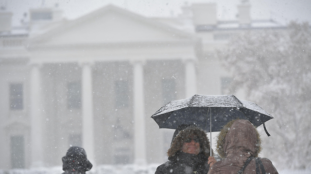  הבית הלבן בסופת שלגים (צילום: AFP)