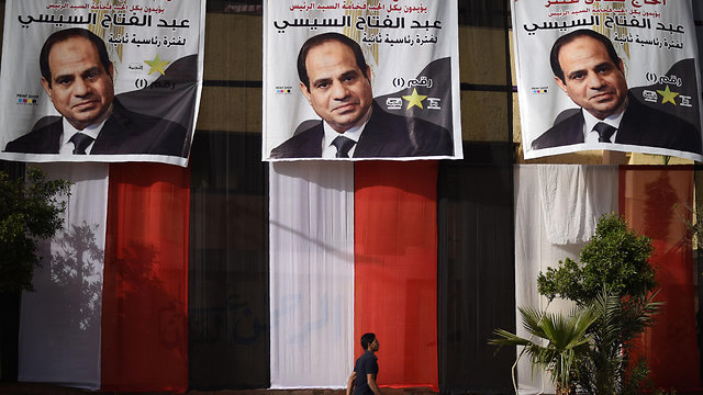 Sisi banners in Egypt (Photo: AFP)