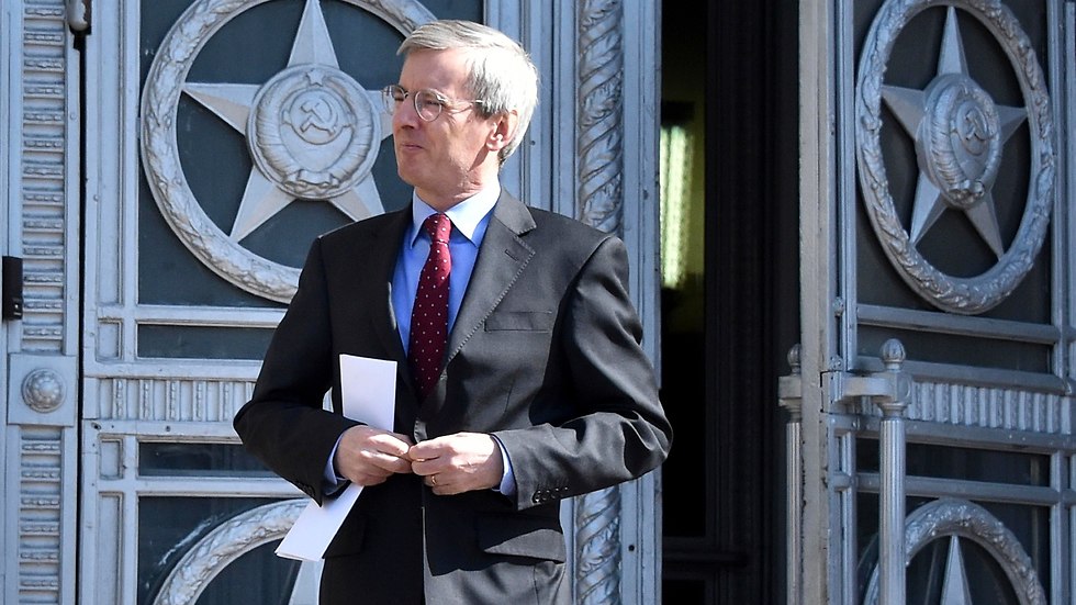 British ambassador to Russia, Laurie Bristow, leaves after a meeting at the Russian foreign ministry (Photo: AP)