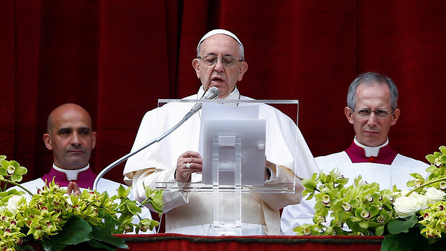 Pope Francis making his Easter address  (Photo: Reuters)