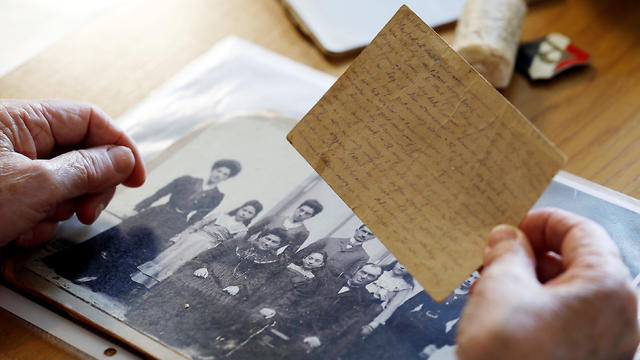 Holocaust letters  (Photo: Reuters)
