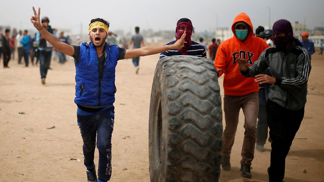 The relatively low number of participants indicates the general mood in the Gaza Strip (Photo: Reuters)