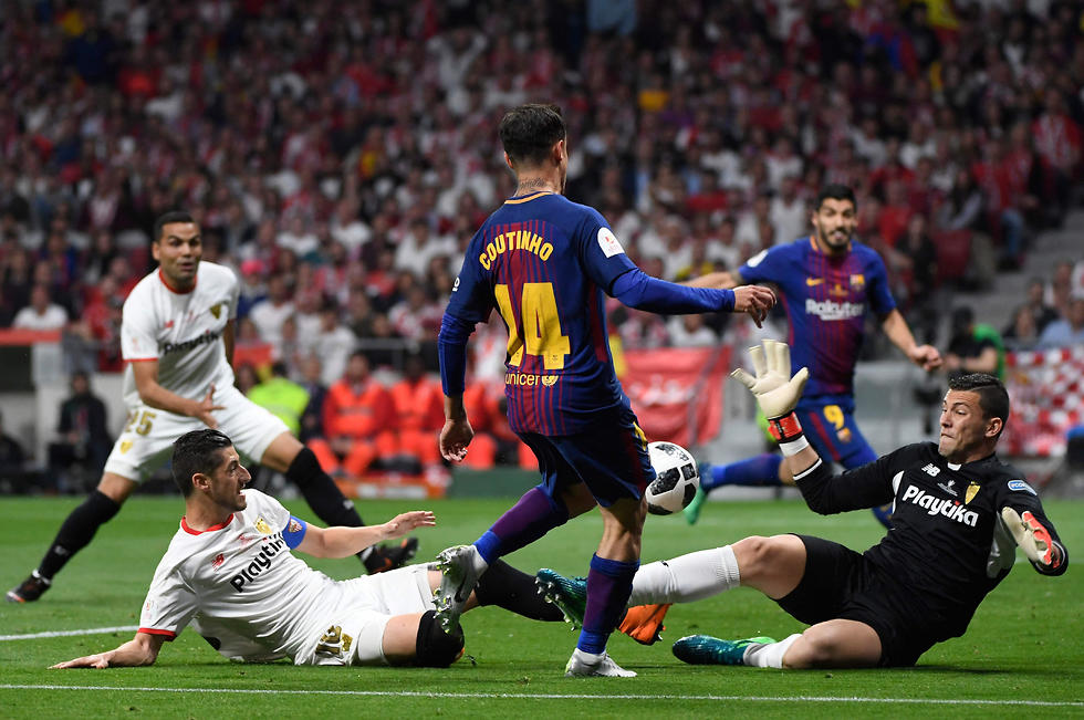 Барселона против Севильи. Фото: AFP