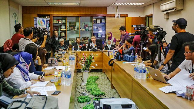 מסיבת עיתונאים, מלזיה (צילום: EPA)