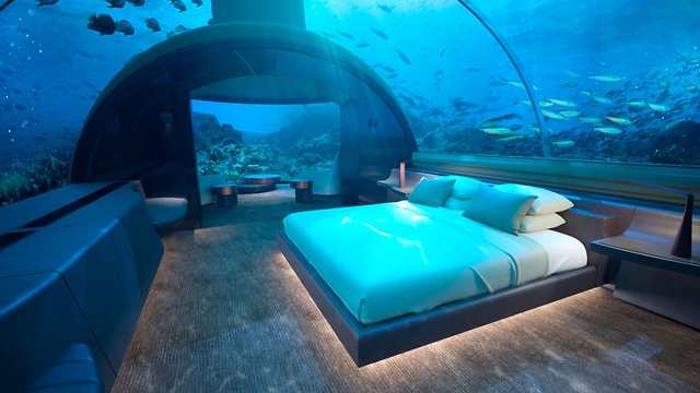 וילה תת-ימית באיים המלדיביים (Conrad Hotels & Resorts)