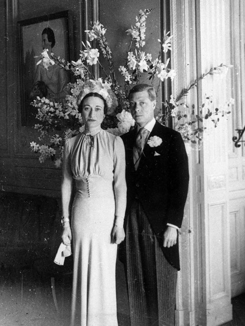 נחשבת לאחת משמלות הכלה המועתקות ביותר עד היום. חתונתם של וואליס ואדוארד, 1937 (צילום: AP)