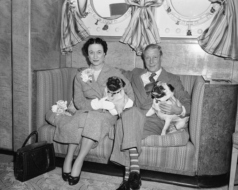הרבה לפני הנסיכה דיאנה והדוכסית קייט מידלטון, הסעירה המלתחה של סימפסון את דמיונן של מיליוני נשים בעולם, שראו בה מודל לחיקוי. 1954 (צילום: AP)