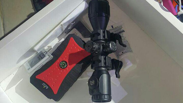 Оружие, изъятое у подозреваемого. Фото: пресс-служба полиции